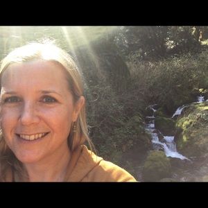 Meet your Posher, Carly